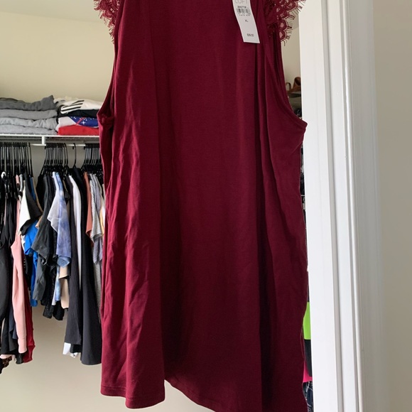 Loft Lace short sleeve top - Picture 2 of 4